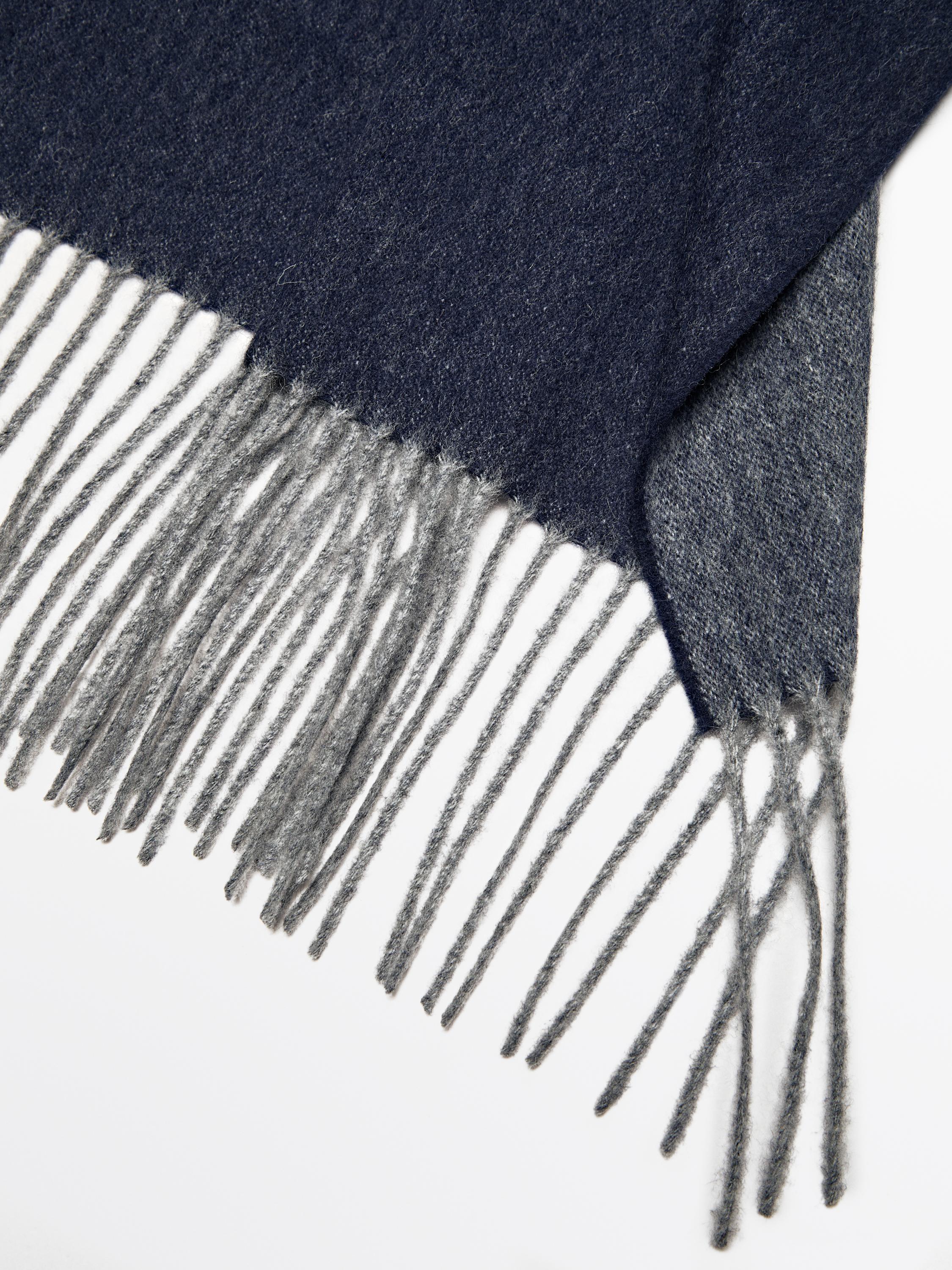 100% wool double-faced scarf